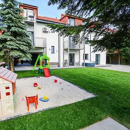 Apart Baltyk Pokoje & Apartamenty Leba Exterior photo