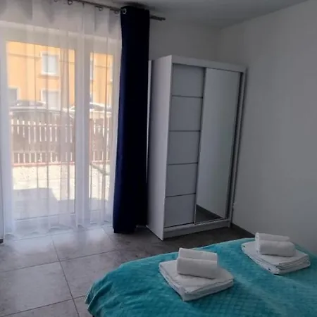 Apart Baltyk Pokoje & Apartamenty Leba Exterior photo